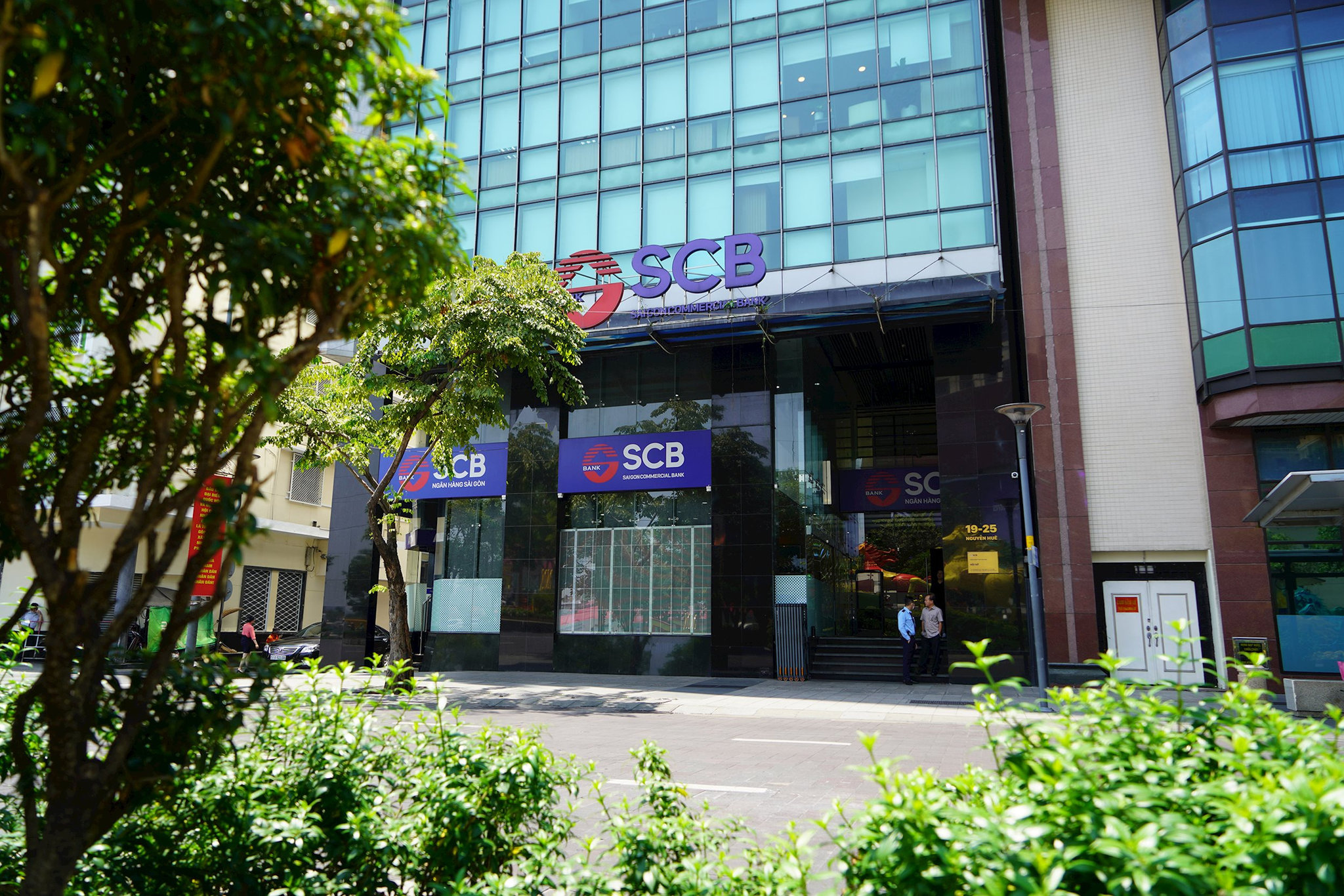 toa-nha-scb-1_low.jpg