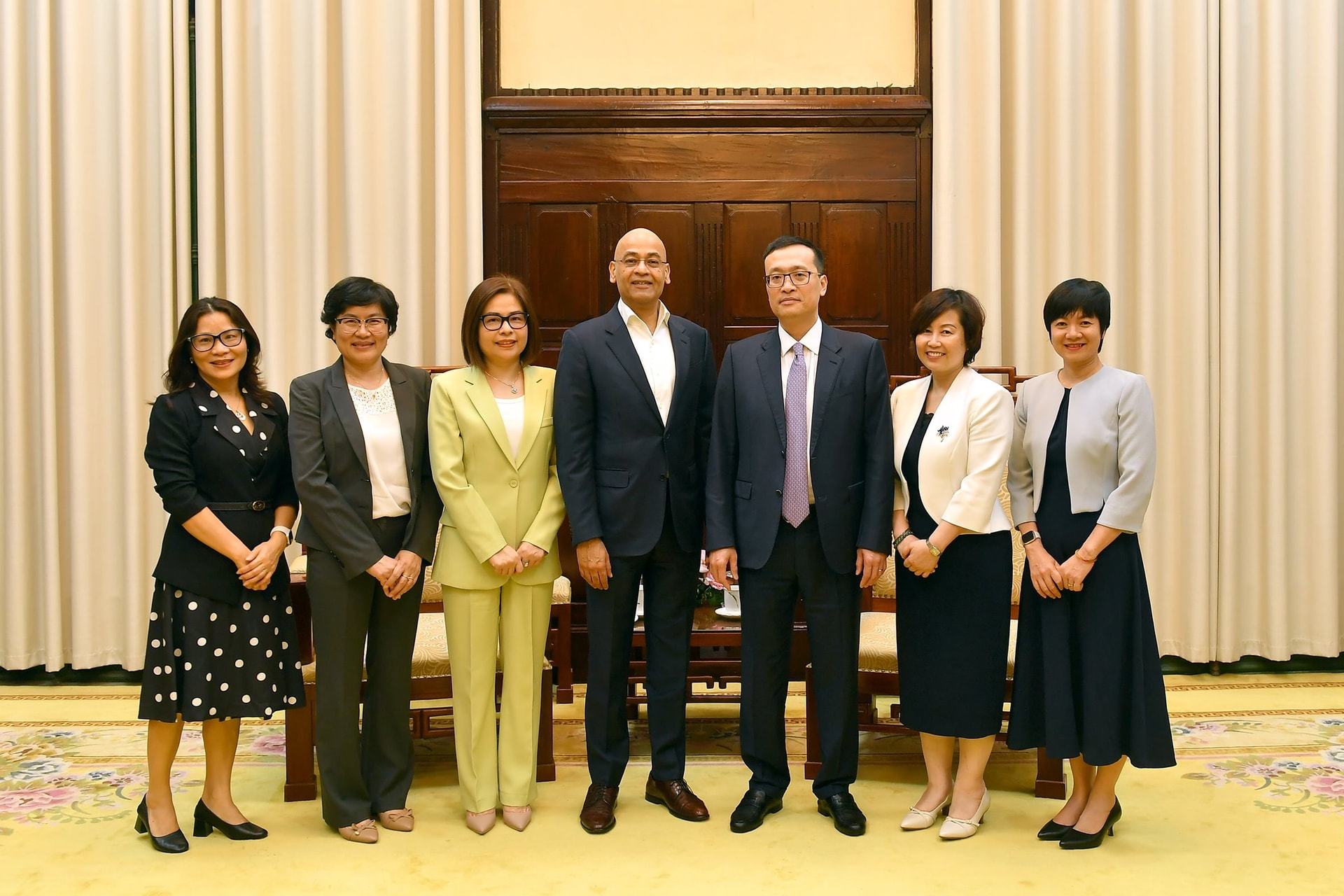 17.3.26_ptdphamquangdung_tiepcitibank-04.jpg