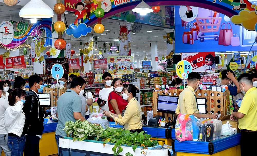 hang-hoa-phong-phu-phuc-vu-khach-hang..jpg
