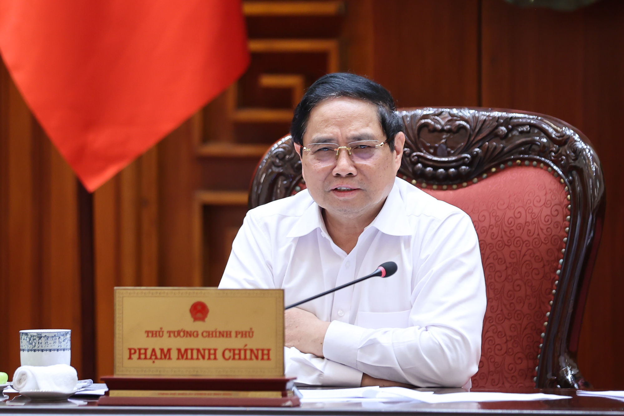 Thủ tướng: Không để thiếu nguồn cung xăng dầu; khẩn trương xây dựng kho dự trữ chiến lược- Ảnh 6. Thủ tướng: Không để thiếu nguồn cung xăng dầu; khẩn trương xây dựng kho dự trữ chiến lược- Ảnh 6.
