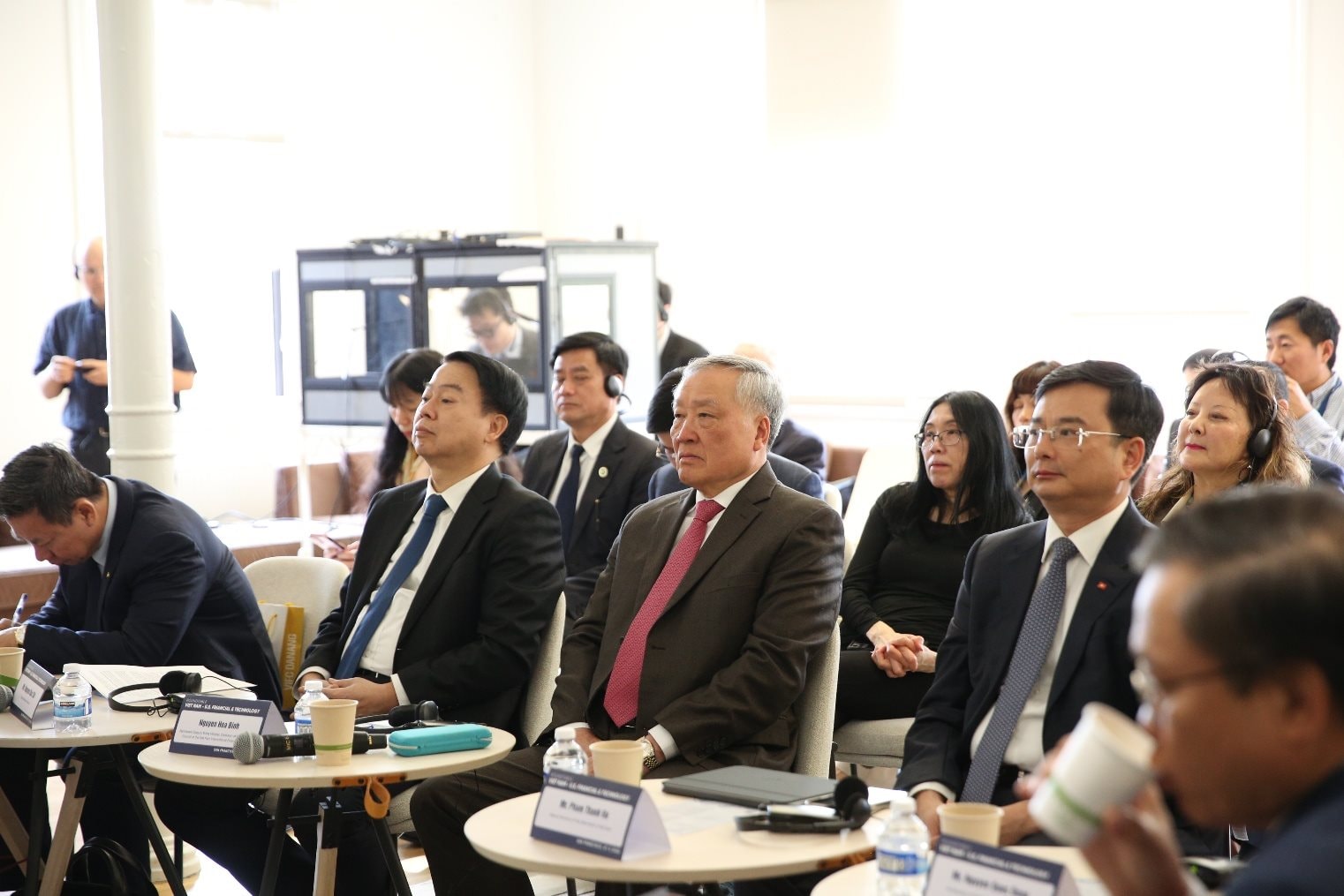 30.3-2pho-thong-doc-pham-thanh-ha-tham-gia-thuc-day-hop-tac-tai-chinh-cong-nghe-tai-san-francisco-hoa-ky-.jpg