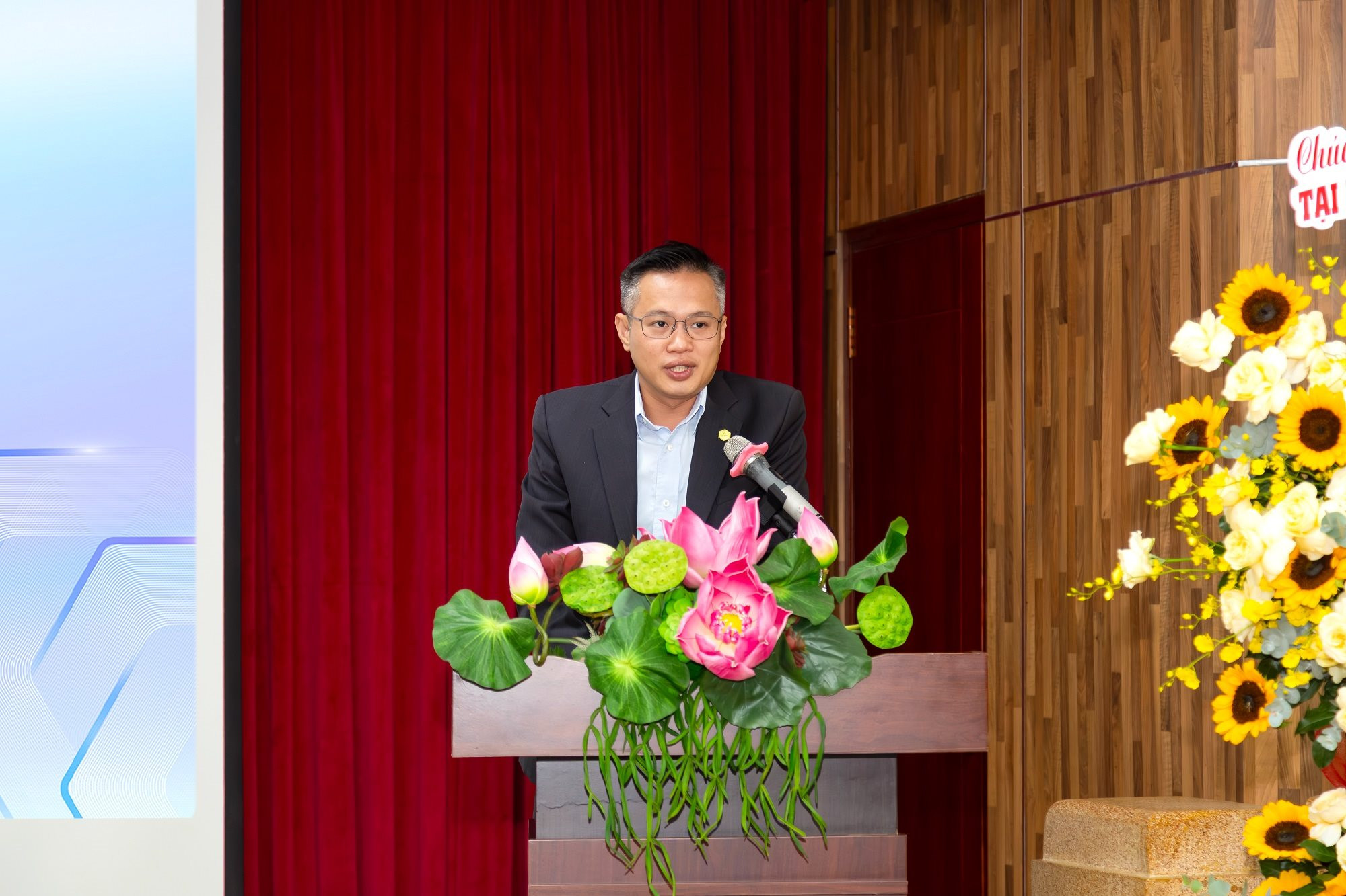 anh1.jpg