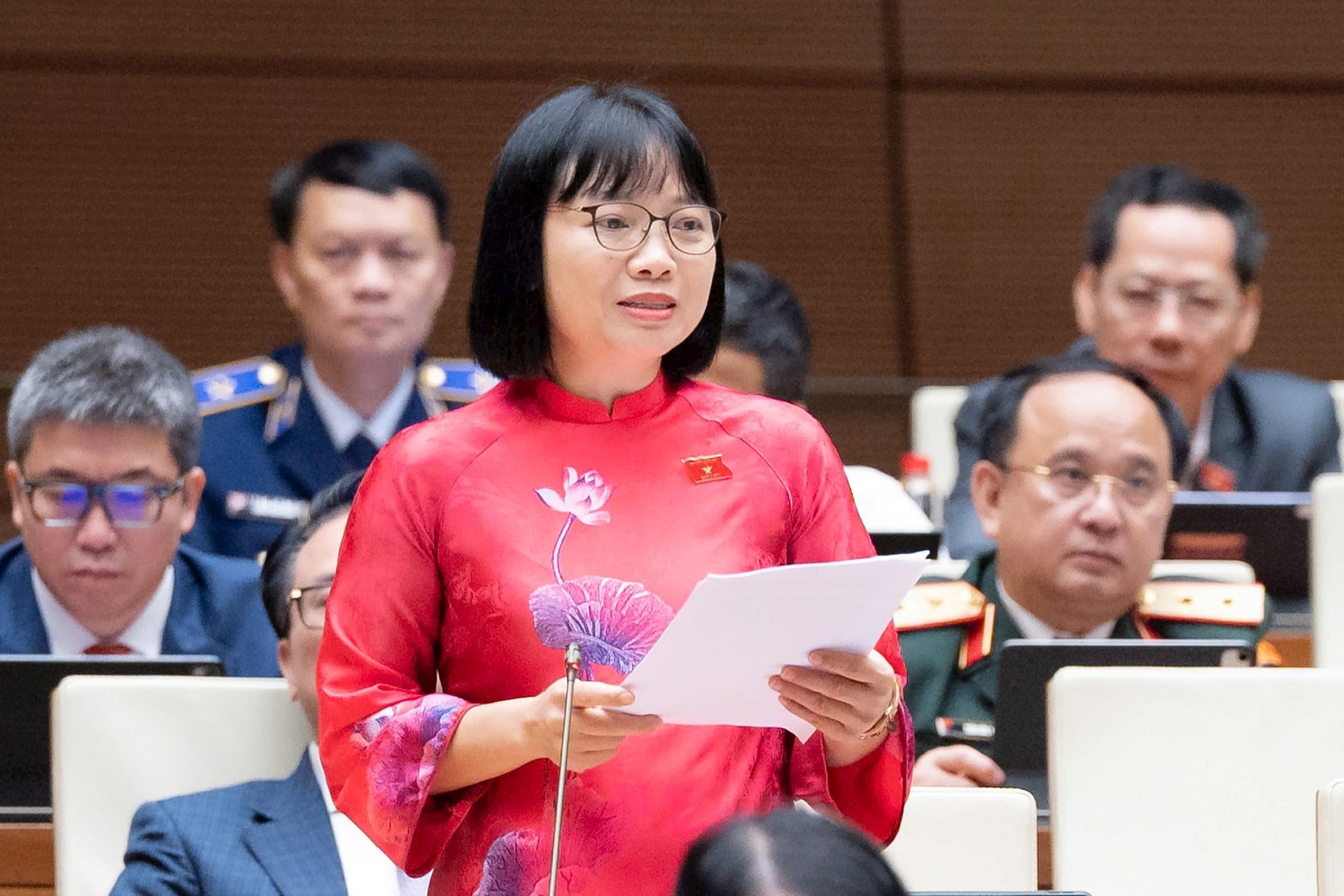 dai-bieu-nguyen-thi-viet-nga.jpg