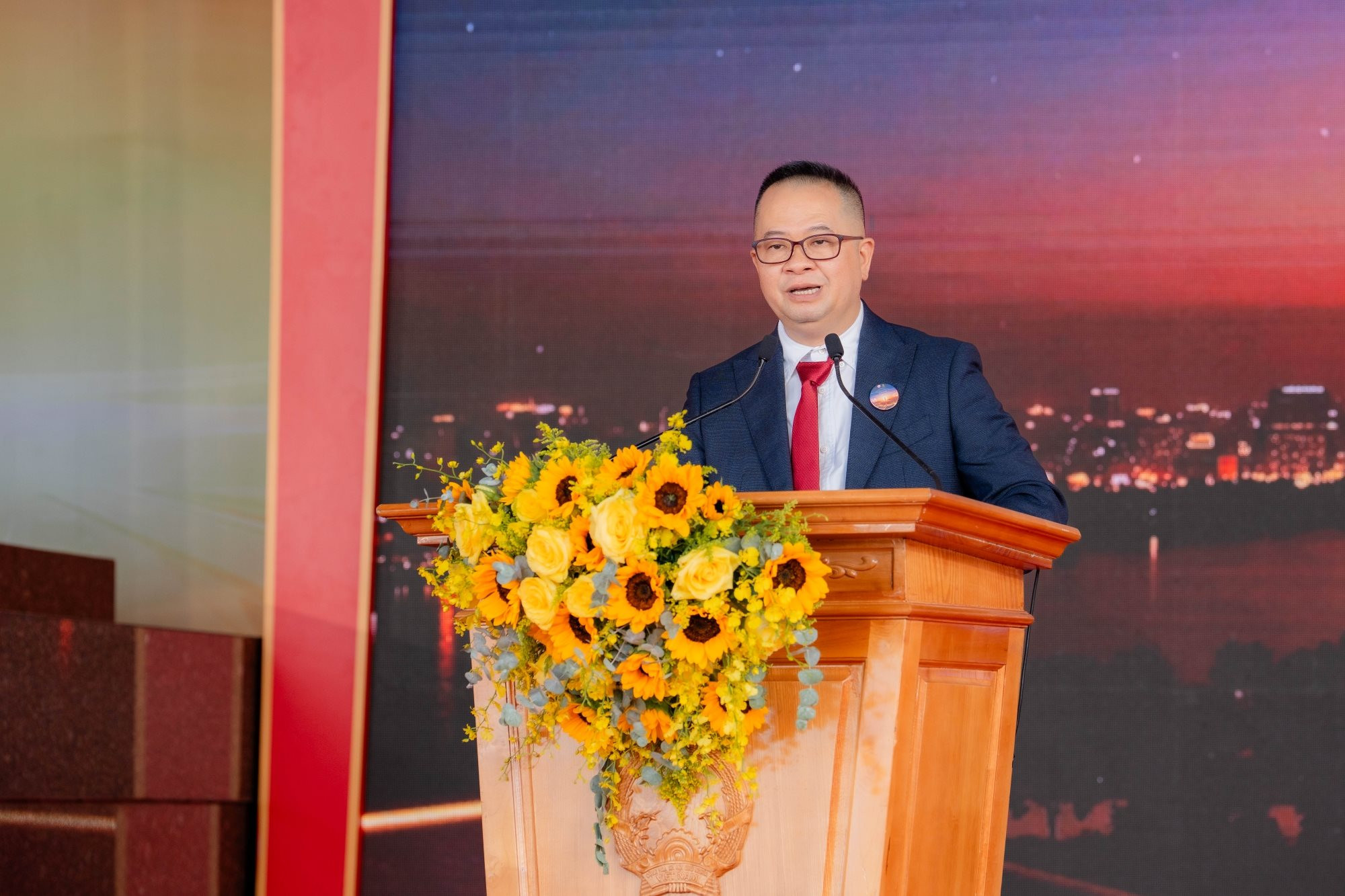 lanh-dao-thanh-pho-hcm.jpg