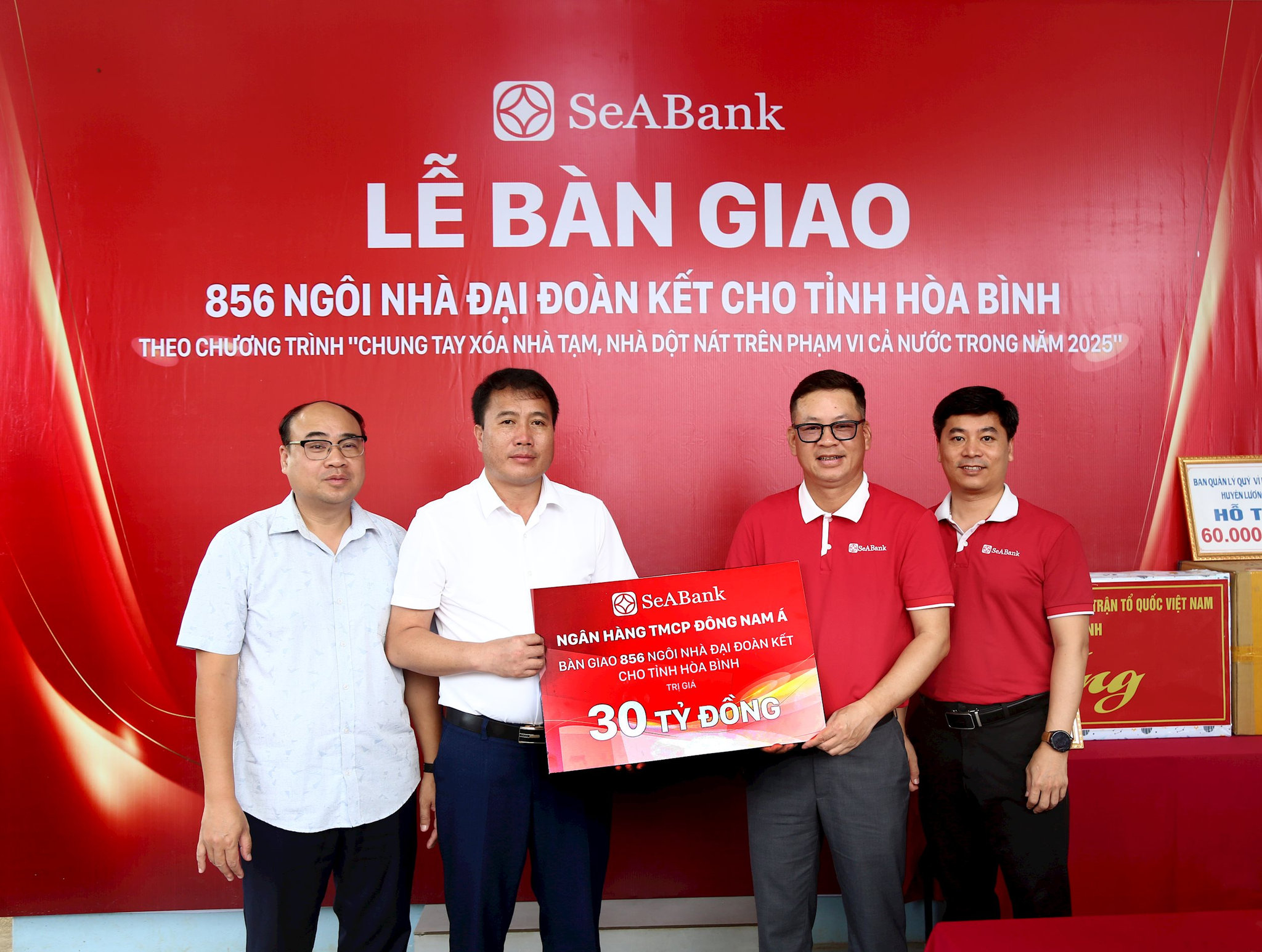 seabank-ban-giao-nha-cho-tinh-hoa-binh-cu-nay-la-tinh-phu-tho.jpg