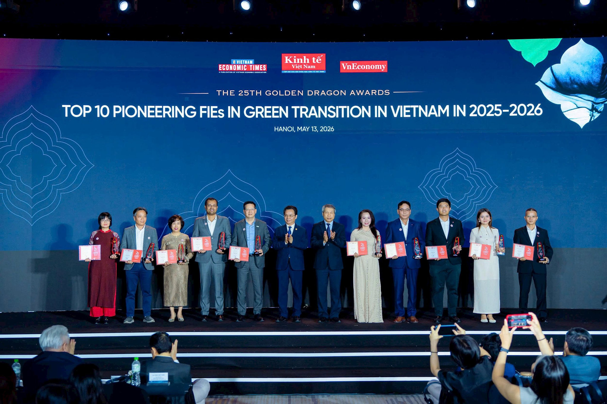 the-top-10-pioneering-foreign-invested-enterprises-fies-in-green-transition-in-vietnam-2025-2026-at-the-25th-annual-golden-dragon-awards.jpg