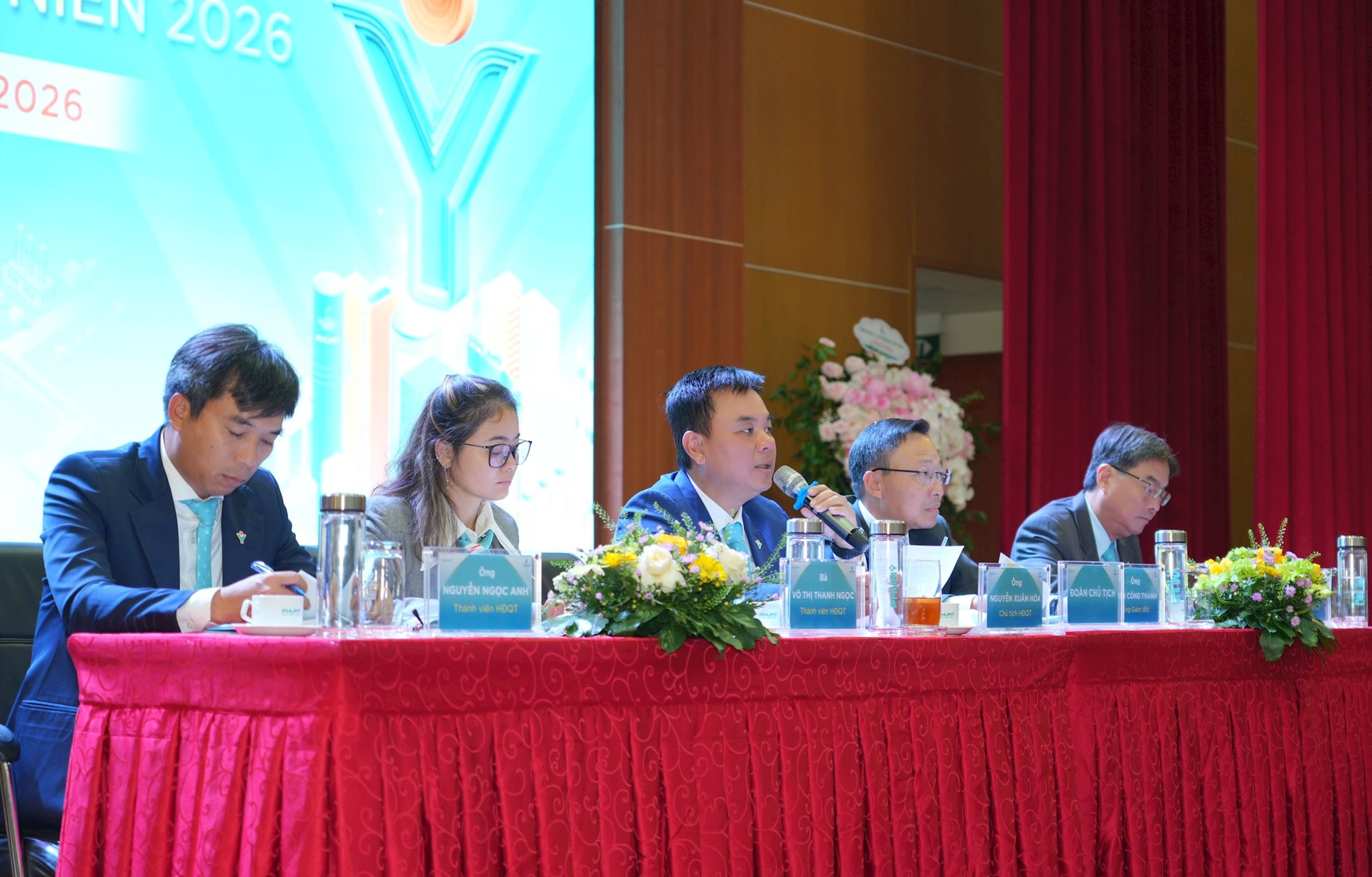 dai-hoi-dong-co-dong-thuong-nien-2026-cua-dpm-duoc-danh-gia-cao-ve-chat-luong-quan-tri-minh-bach-thong-tin-va-tuong-tac-voi-co-dong..jpg