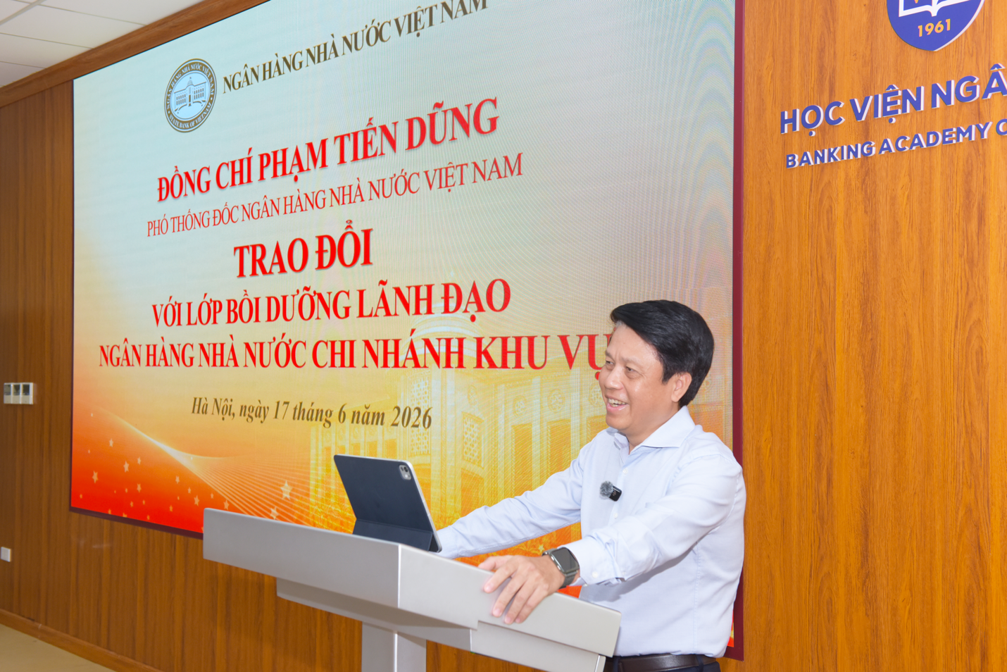 17.6-2-pho-thong-doc-pham-tien-dung-chuyen-doi-so-phai-bat-dau-tu-doi-moi-tu-duy-quan-ly.png