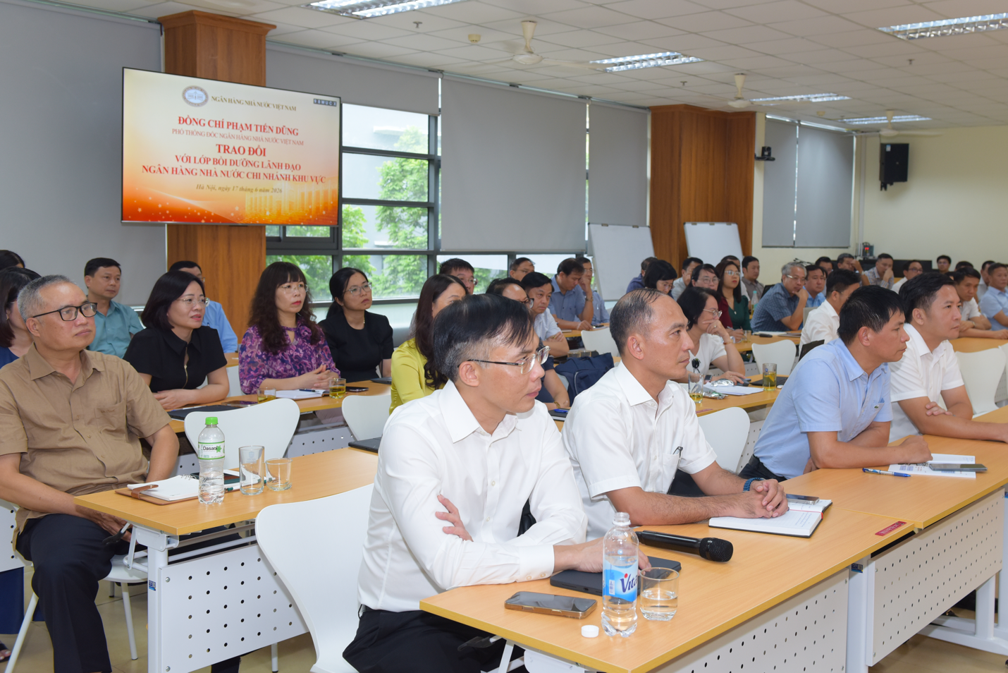 17.6-3-pho-thong-doc-pham-tien-dung-chuyen-doi-so-phai-bat-dau-tu-doi-moi-tu-duy-quan-ly.png