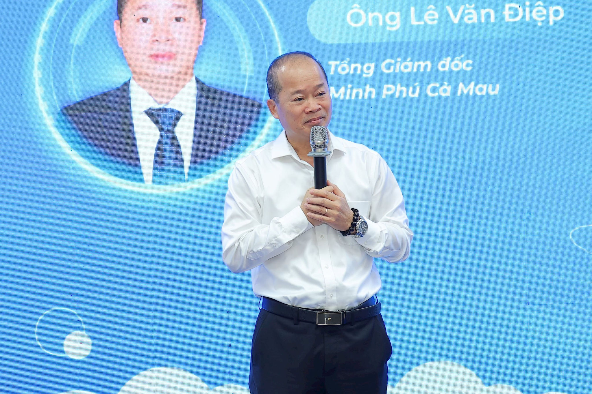 ong-le-van-diep-tong-giam-doc-tap-doan-thuy-san-minh-phu-phat-bieu-khai-mac-vong-chung-ket-cuoc-thi.jpg
