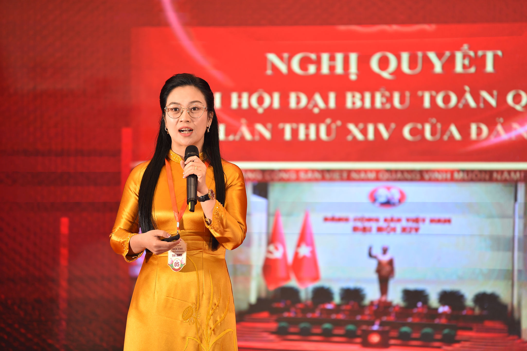 Đồng chí Lê Thị Thảo (Đảng bộ Agribank) với chuyên đề 