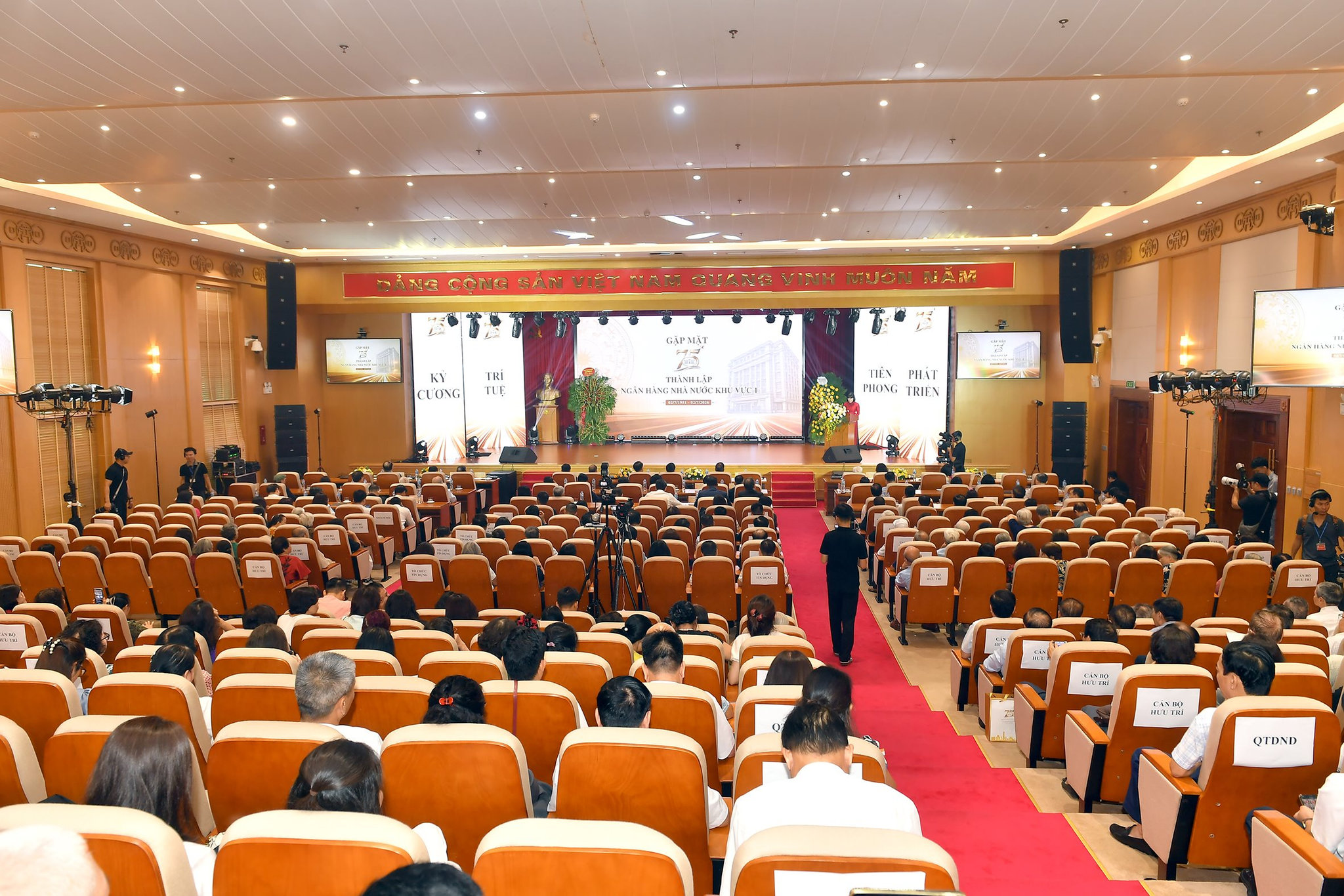 ptd_phamquangdung_nhnnkv1_2.7_2.jpg
