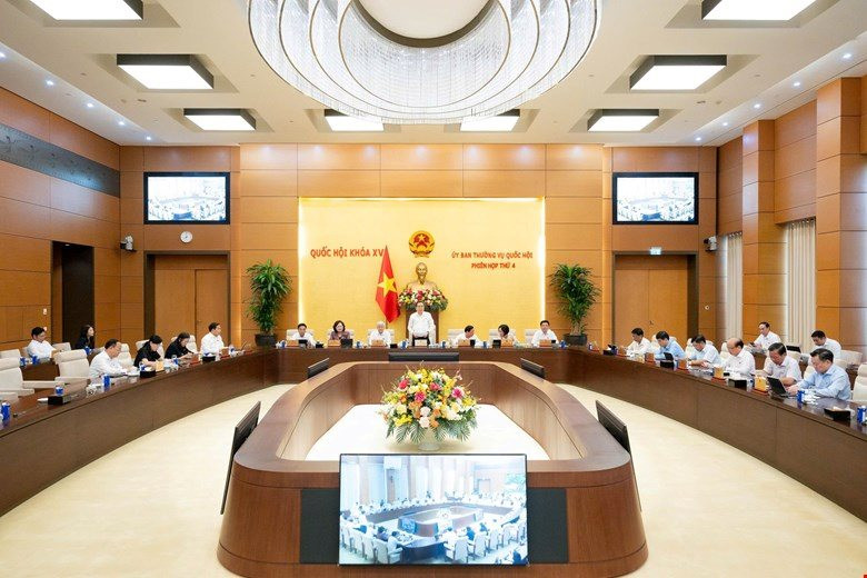 ph-thu-4-cua-ubtvqh.jpg