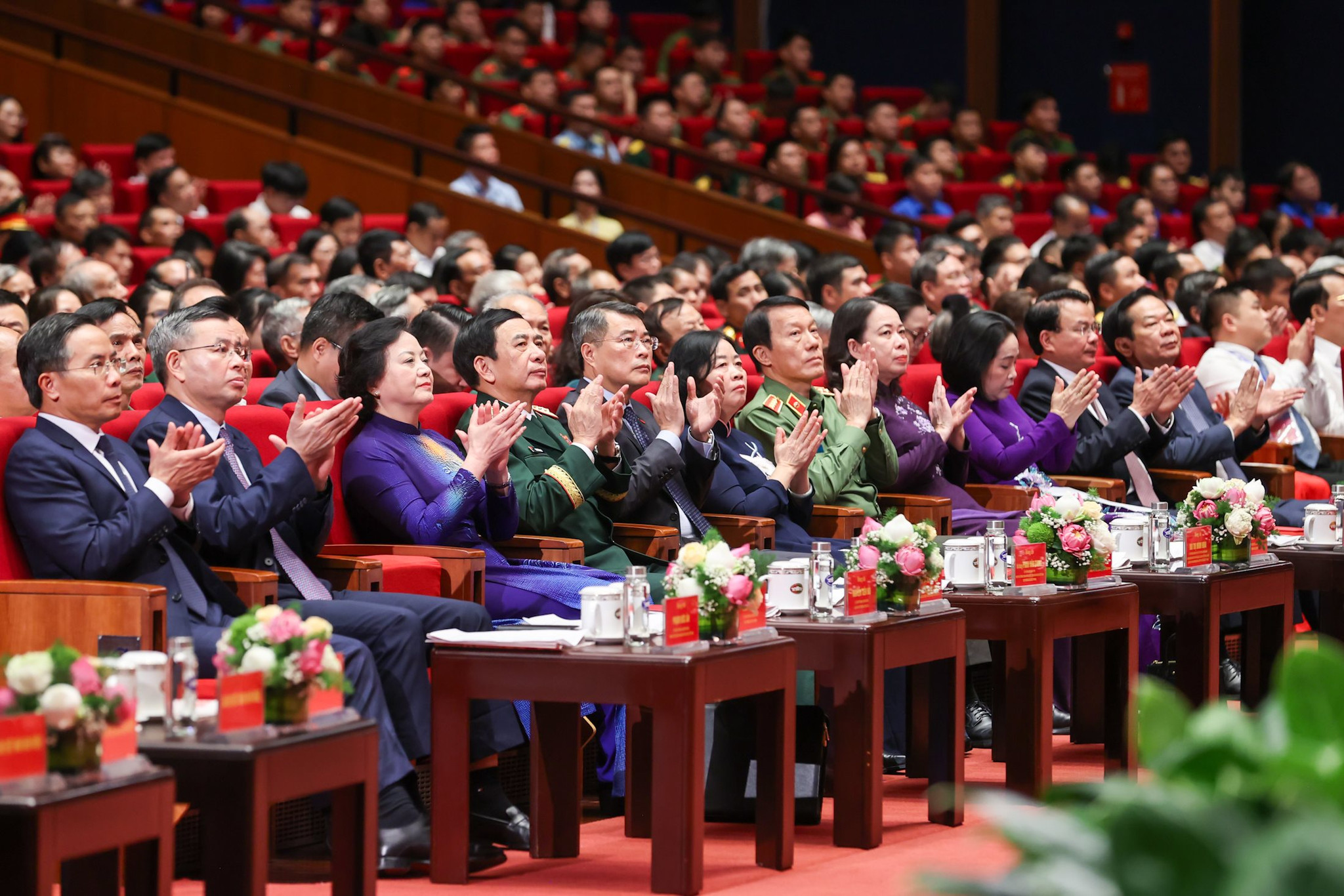 230726_ttg-va-cac-dai-bieu-du-hoi-nghi.jpg