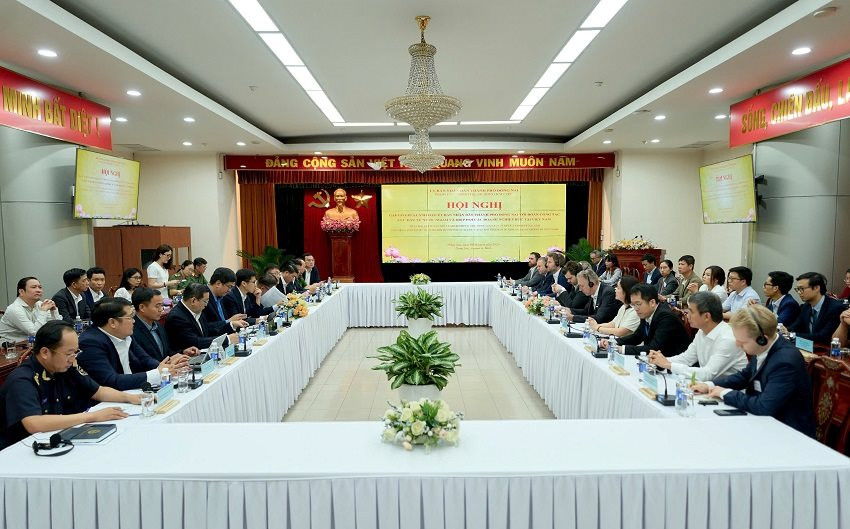 quang-canh-hoi-nghi.jpg