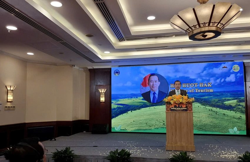 ong-huot-hack-bo-truong-bo-du-lich-campuchia-1.jpg