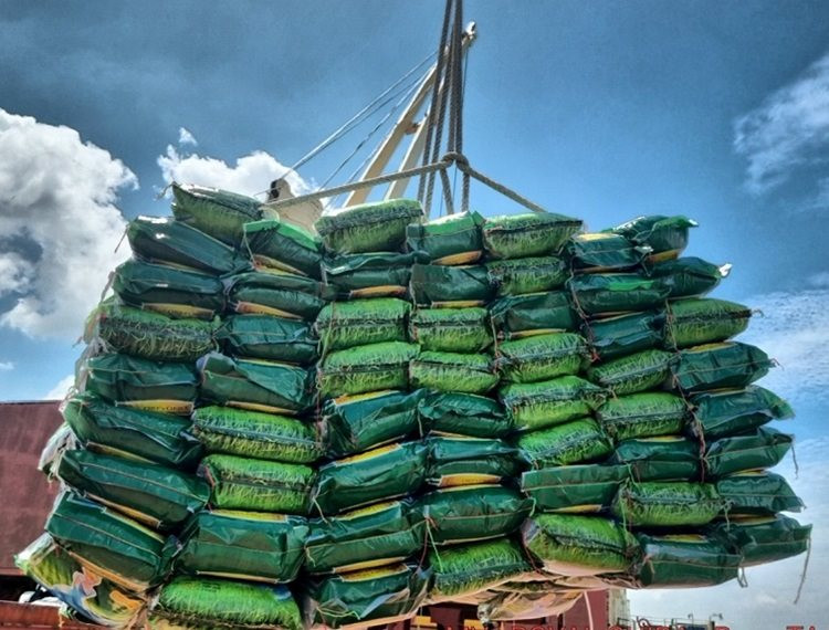 hinh-xuat-khau-gao.jpg