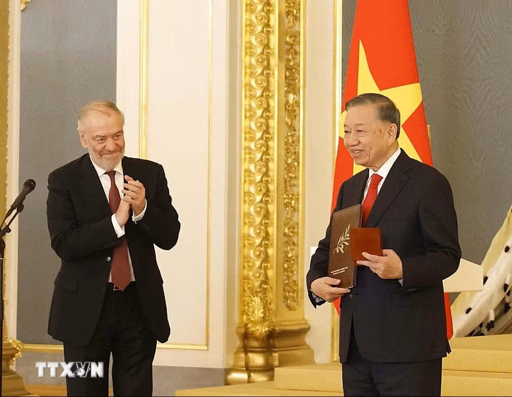 ttxvn-tong-bi-thu-chu-tich-nuoc-to-lam-nhan-giai-thuong-hoa-binh-lev-tolstoy-nam-2026-9014347.jpg