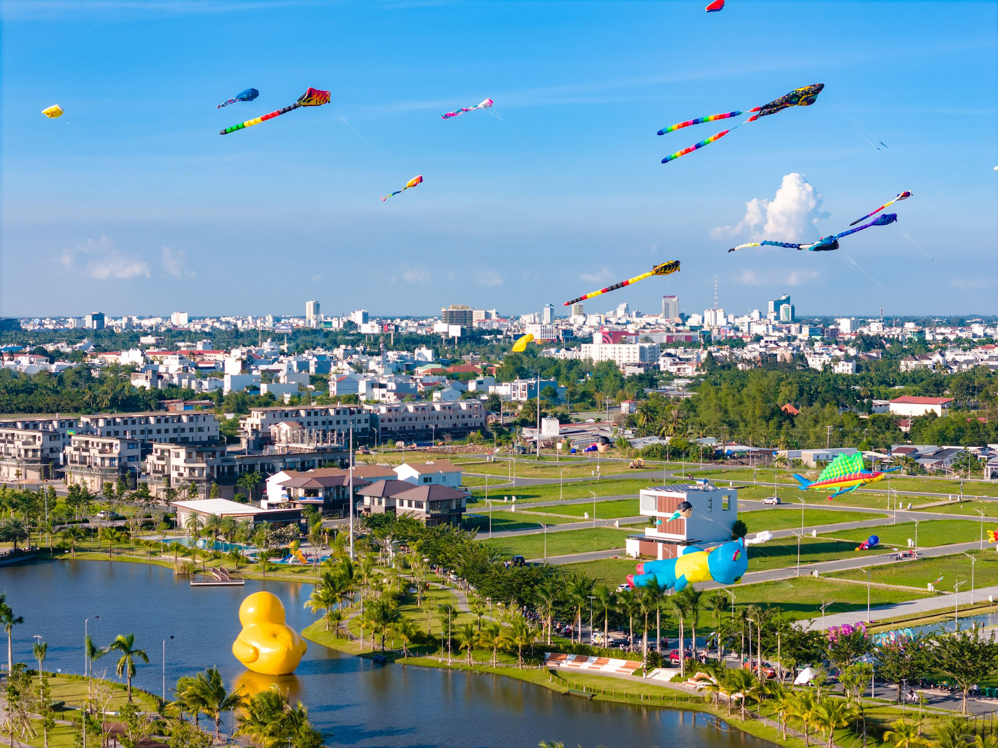 nam-long-ii-central-lake_2.jpg