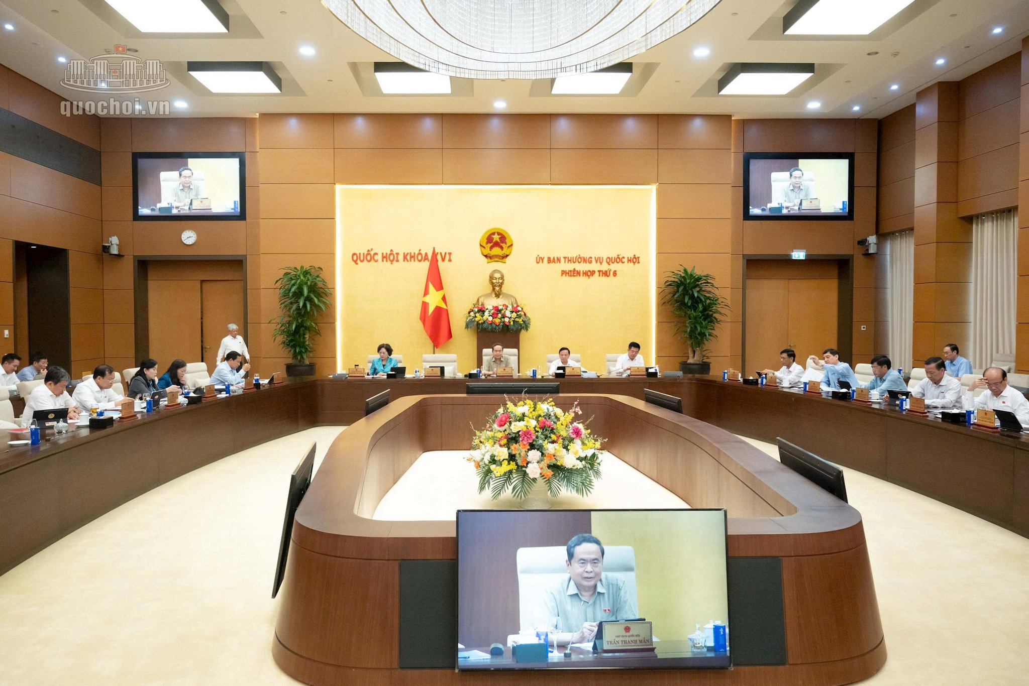qh-cho-y-kien-luat-ddxtdt.jpg