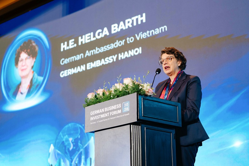 Bà H.E. Helga Barth Đại sứ Đức tại Việt Nam