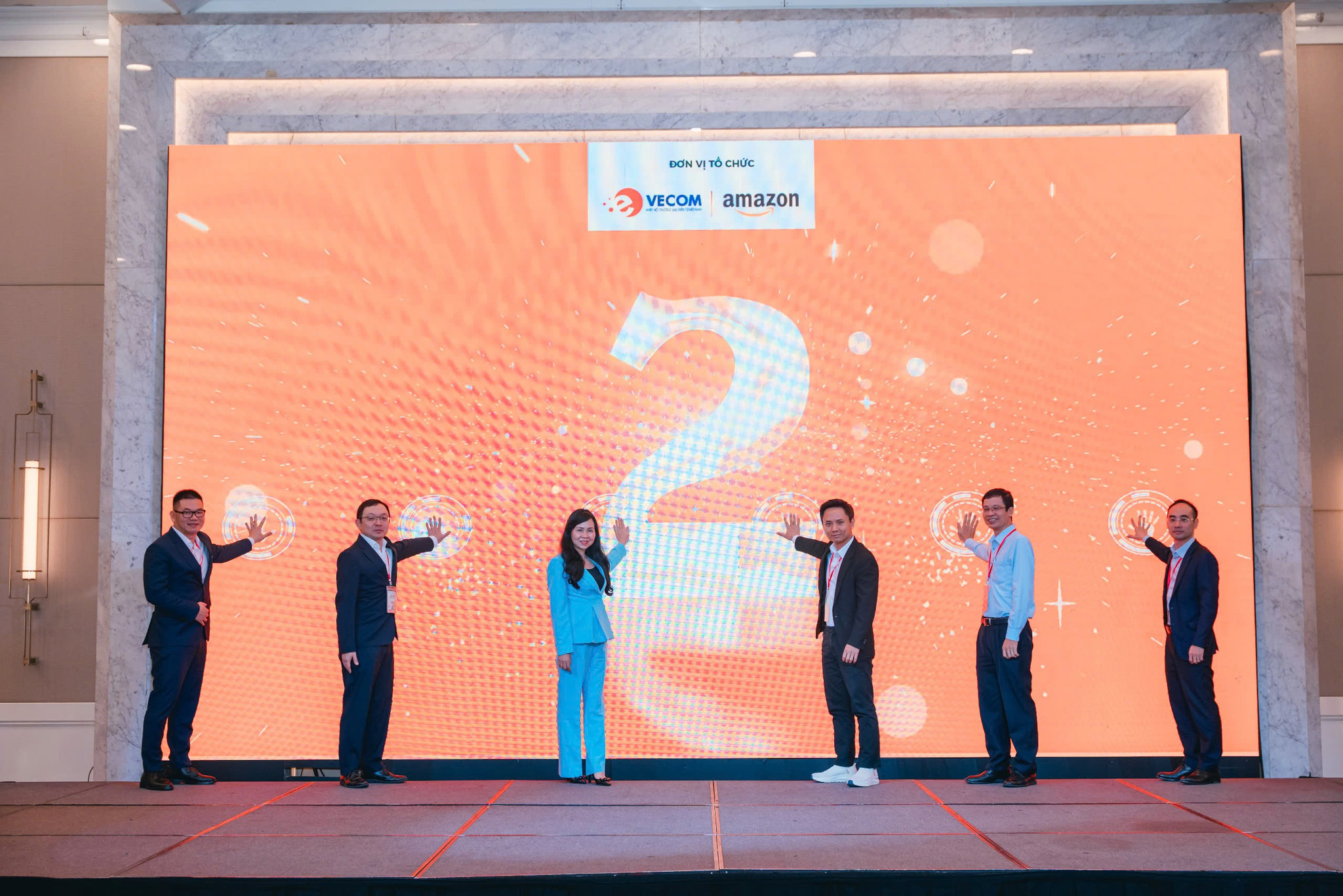 Lễ phát động Chương trình Doanh nhân trẻ vươn ra thị trường quốc tế qua thương mại điện tử (2)
