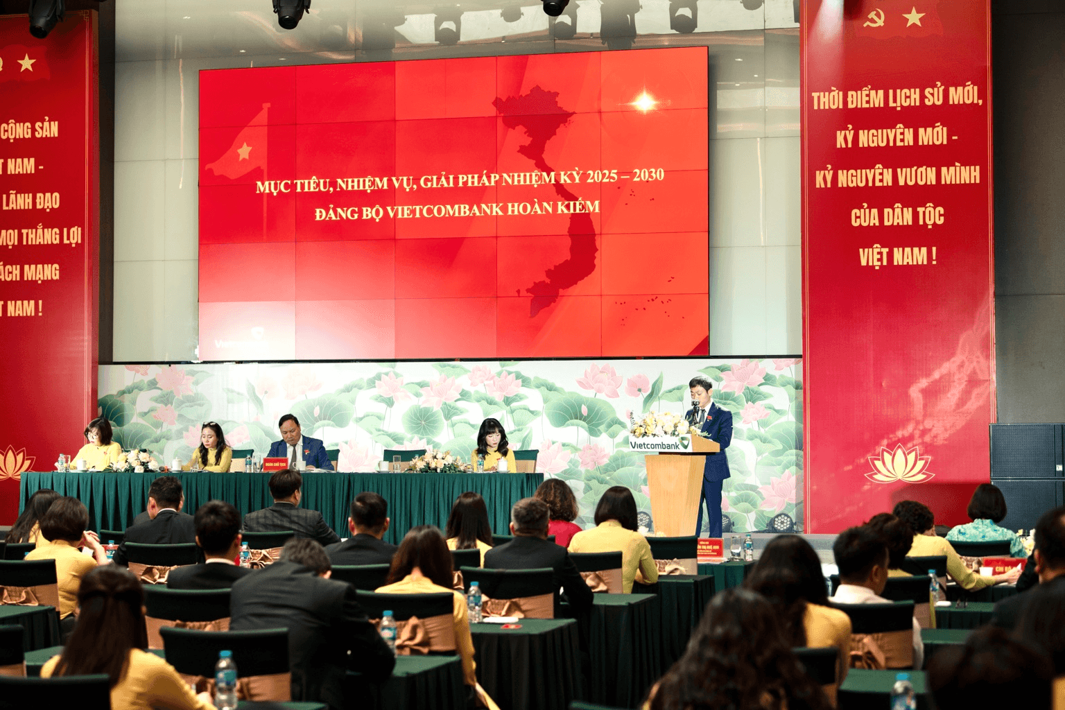 Đại hội Đảng bộ Ngân hàng TMCP Ngoại thương Việt Nam – Chi nhánh Hoàn Kiếm lần thứ IV, nhiệm kỳ 2025-2030. Ảnh: Vietcombank Hoàn Kiếm
