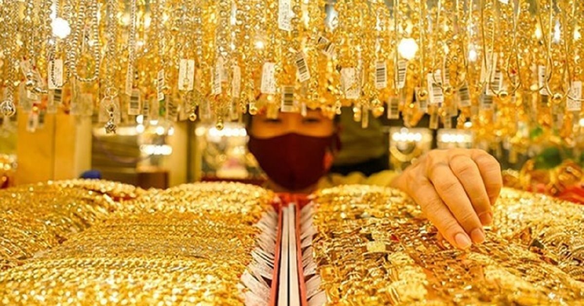 Giá vàng càng tăng, doanh nghiệp vàng càng “đau đầu”?