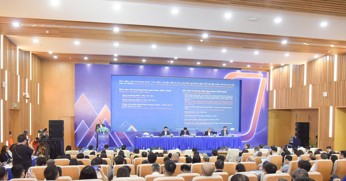 Chủ tịch FPT Trương Gia Bình: 