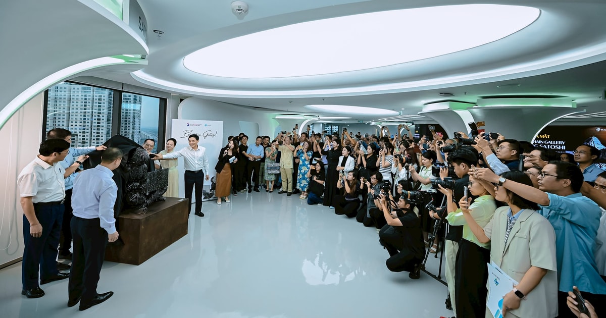 Tượng Satoshi - "cha đẻ" Bitcoin thứ 5 trên thế giới chính thức về Việt Nam