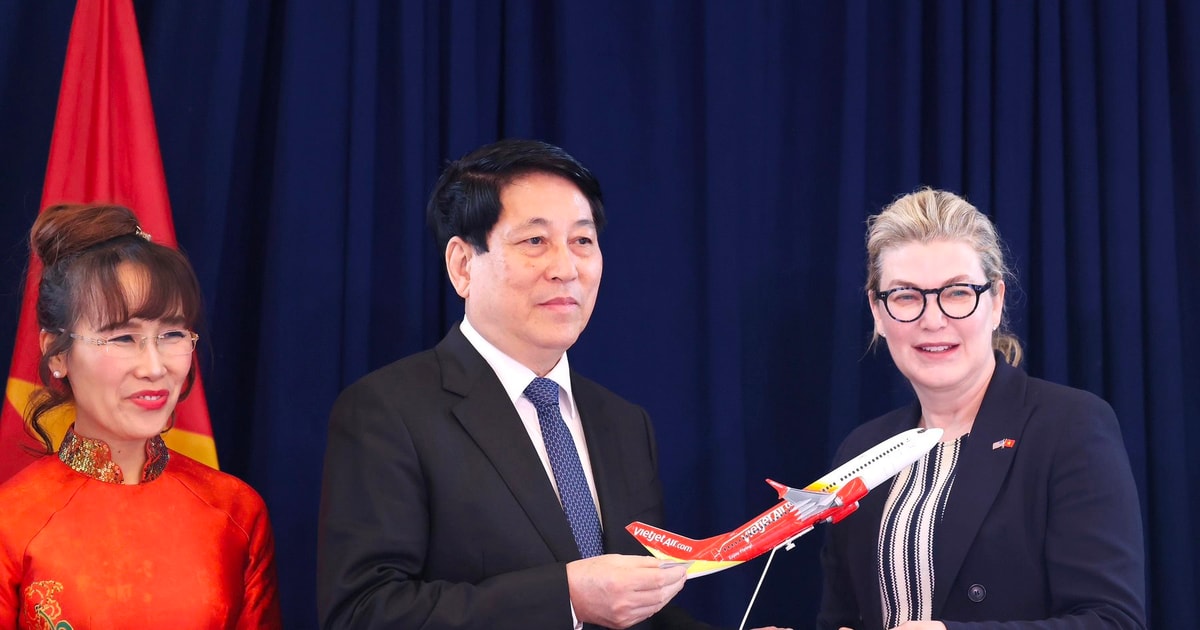 Chủ tịch nước Lương Cường chứng kiến Vietjet nhận bàn giao tàu bay Boeing đầu tiên