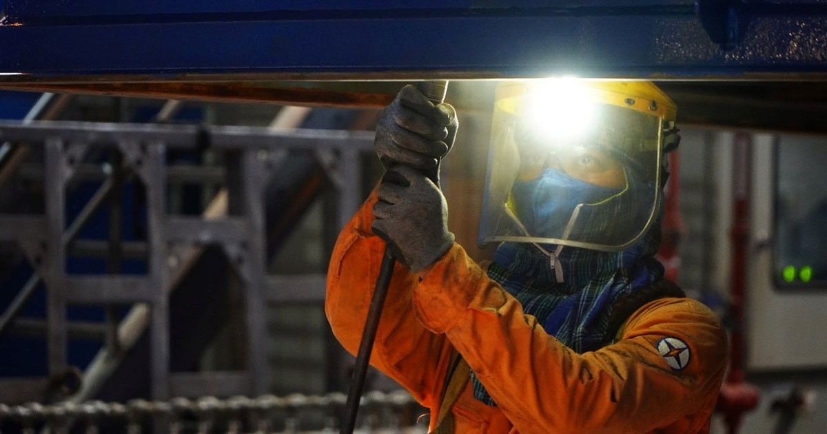 Vượt sớm tiến độ 7 ngày công trình Đại tu tổ máy GT12 - Nhà máy điện Phú Mỹ 1