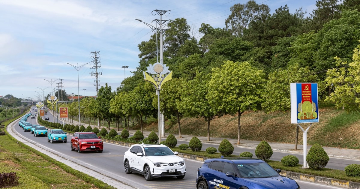 Doanh số VinFast bằng tổng 3 hãng lớn cộng lại, lập chuẩn mới cho thị trường ô tô Việt