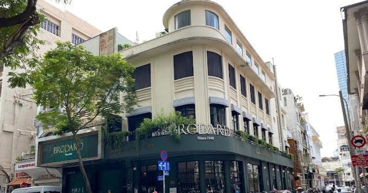 Giá thuê nhà phố “lép vế” trước mặt bằng bán lẻ cao cấp