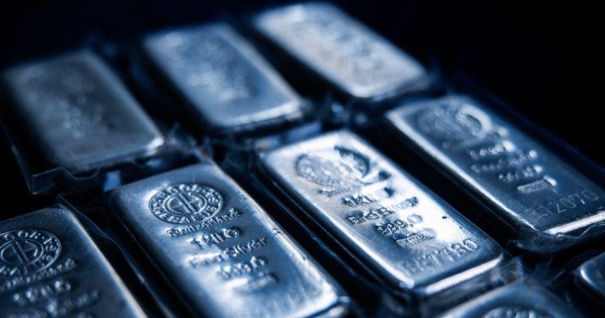 9.000 tấn bạc giao dịch trong tháng 1,nhu cầu đầu tư bạc tiếp tục mạnh mẽ trong năm 2026