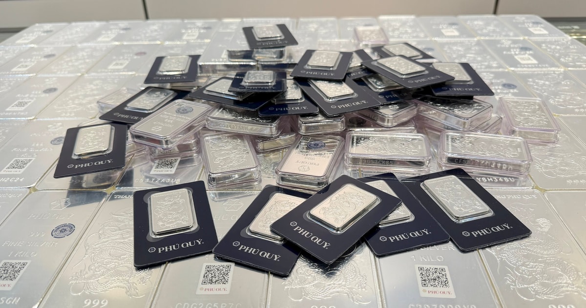 Ngày 26/3: Giá bạc giao dịch trên mốc 74 triệu đồng/kg