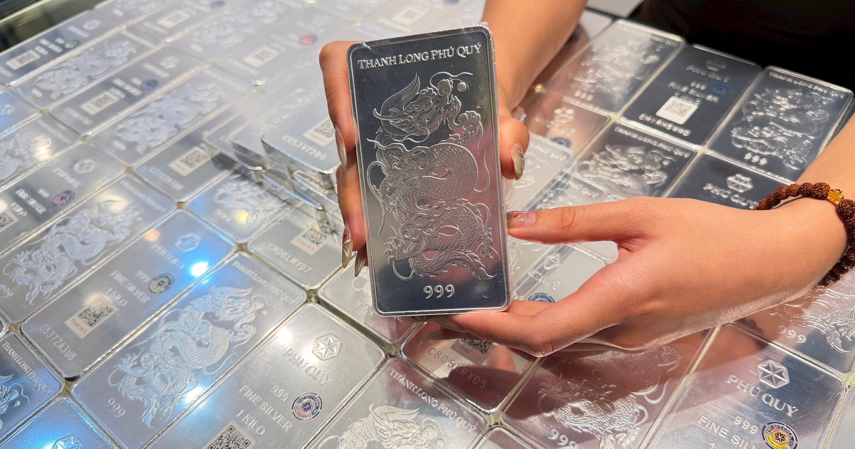Ngày 15/4: Giá bạc Phú Quý tăng 4,5 triệu đồng/kg, tiến sát 83 triệu đồng/kg