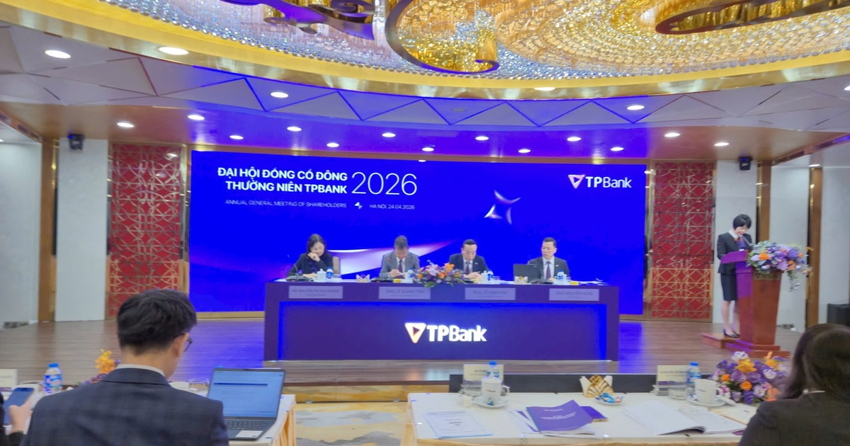 ĐHĐCĐ TPBank: Chủ tịch Đỗ Minh Phú đặt mục tiêu “lãi vạn tỷ đồng”, lập ngân hàng con tại VIFC