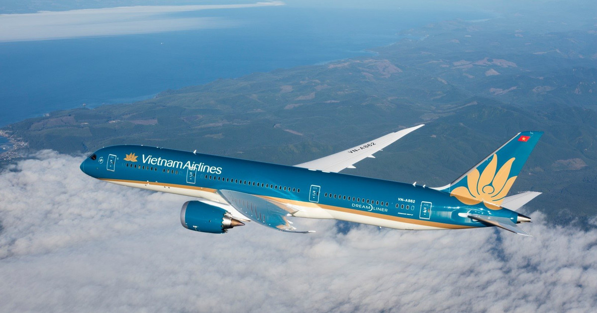 Vietnam Airlines năm thứ ba liên tiếp góp mặt trong Top 100 doanh nghiệp lớn nhất Đông Nam Á
