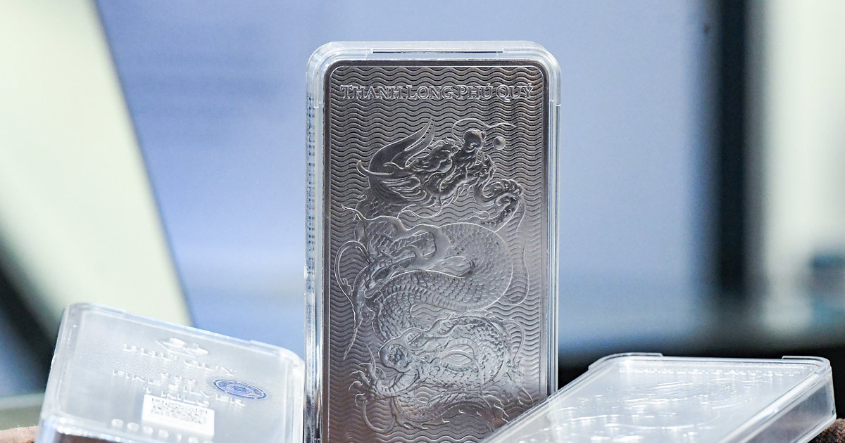 Sáng ngày 22/7: Giá bạc tăng hơn 2 triệu đồng/kg, giao dịch quanh 62 triệu