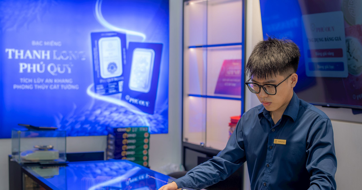 Sáng ngày 3/8: Giá bạc Phú Quý, DOJI, Sacombank tăng nhẹ