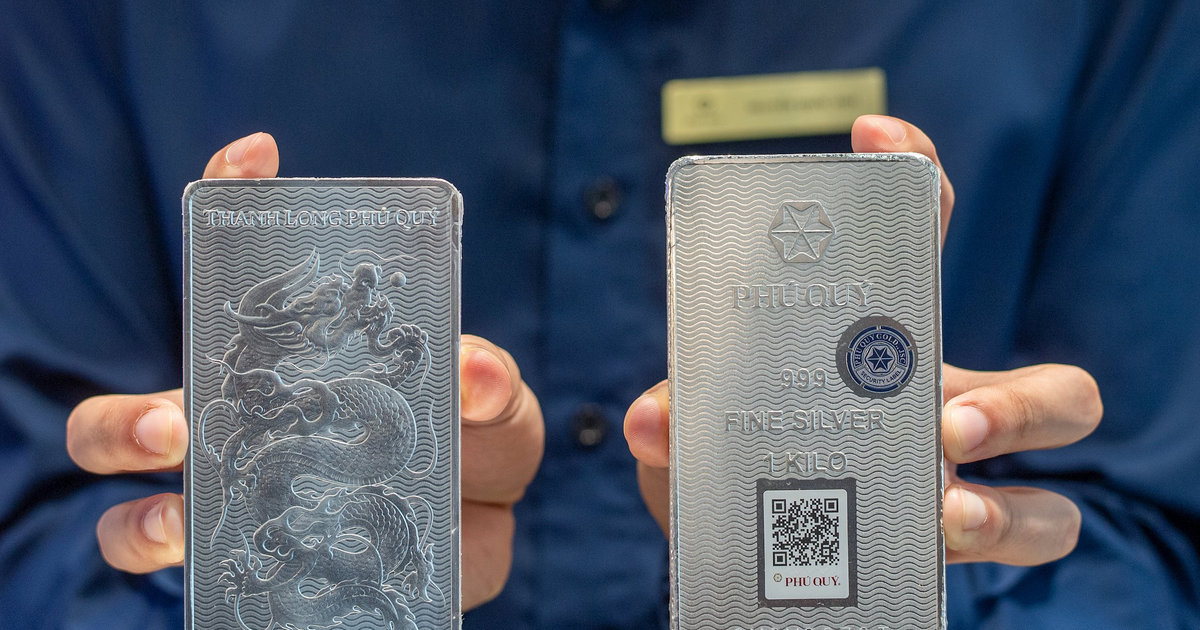 Sáng ngày 11/8: Giá bạc Phú Quý, Sacombank lên sát 65 triệu đồng/kg