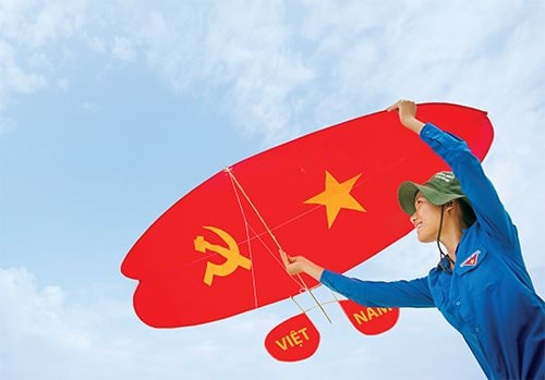 Đảng đưa dân tộc đến phồn vinh, hạnh phúc