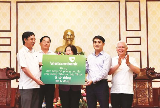 Vietcombank tài trợ 3 tỷ đồng xây dựng 8 phòng học cho trường tiểu học  Lộc Tấn A tỉnh Bình Phước
