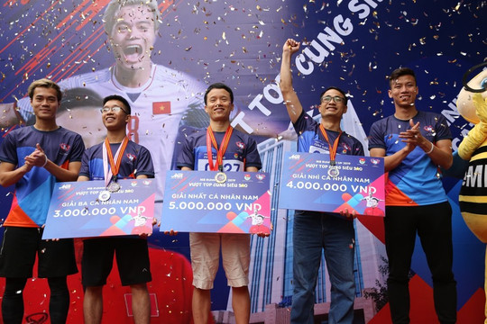 Hơn 800 MBers tham gia giải chạy “MB Running Up 2019” cùng Quế Ngọc Hải và Văn Toàn