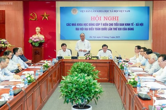 Thủ tướng nghe các nhà khoa học góp ý Chiến lược 10 năm, Kế hoạch 5 năm
