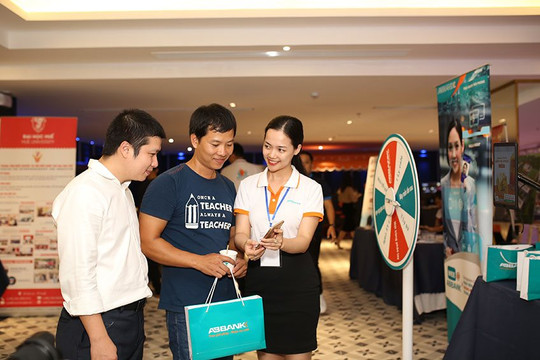 ABBANK ra mắt bản dùng thử ứng dụng dịch vụ tài chính mới