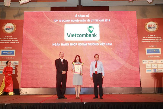 Vietcombank tiếp tục được bình chọn là ngân hàng uy tín nhất Việt Nam