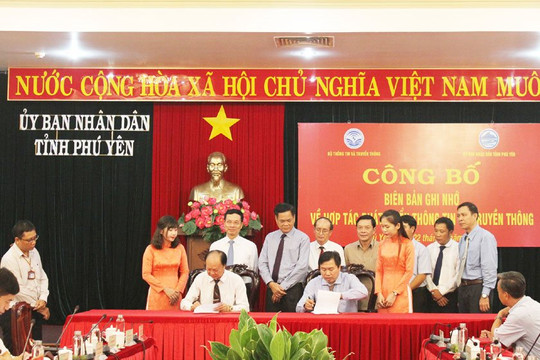 LienVietPostBank và tỉnh Phú Yên ký kết thỏa thuận hợp tác thúc đẩy thanh toán không dùng tiền mặt 