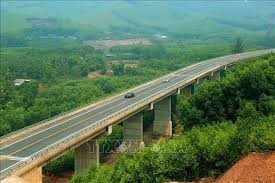Điều chỉnh và giao kế hoạch đầu tư công trung hạn